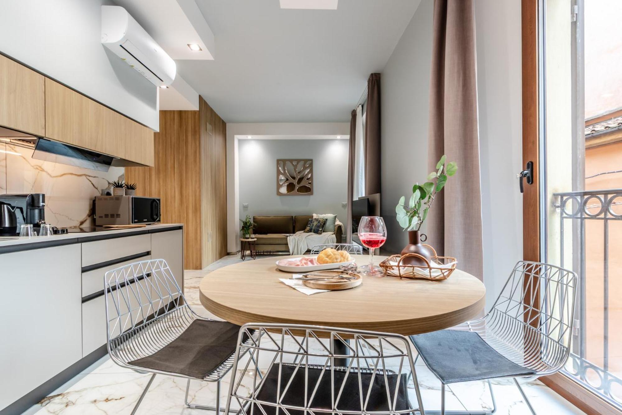 Ugo Bassi Apartments — Foto 2